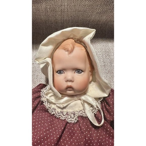 UFDC Convention Souvenir Doll 1987 MARY Porcelain Cloth Body LINDA STEELE - Picture 2 of 8